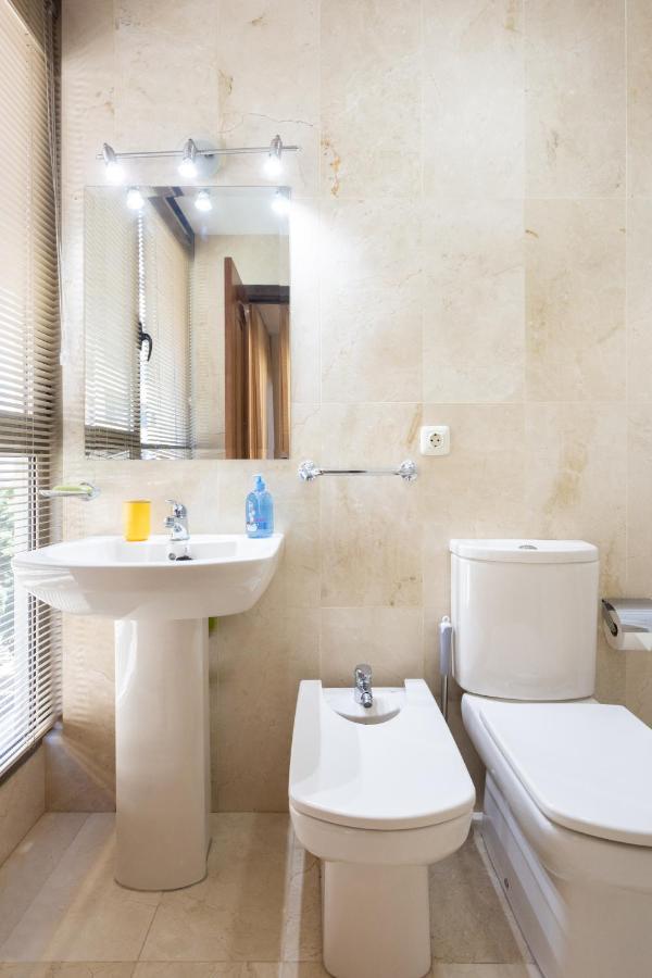 Home2Book Bright & Comfy Apt Santa Cruz Center Exteriör bild